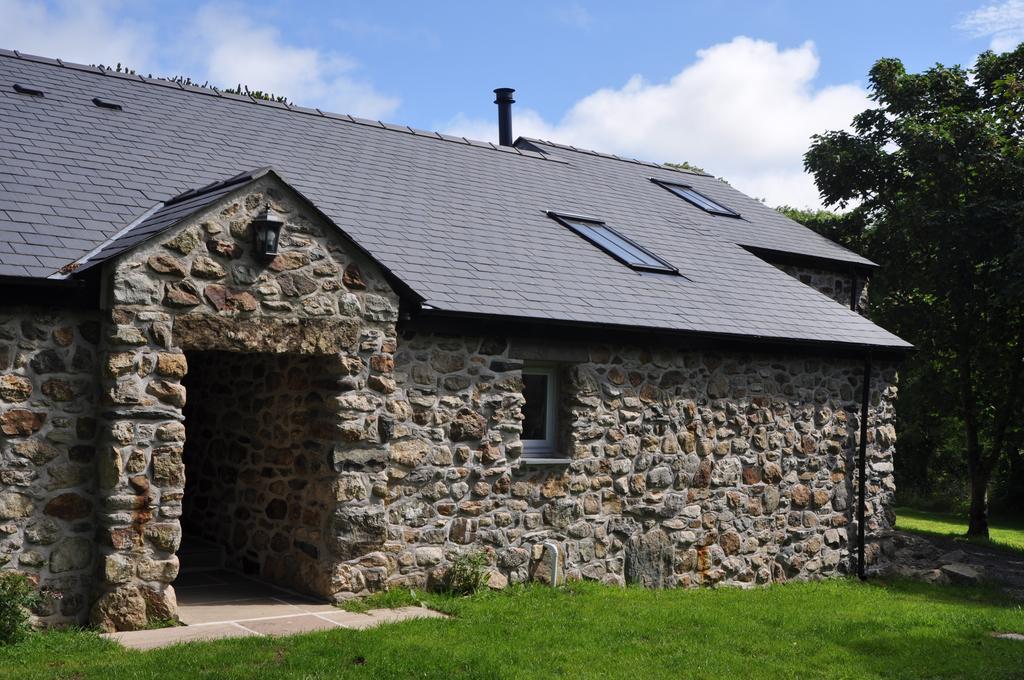 הוילה Gwalchmai The Barn At Cae Bach מראה חיצוני תמונה